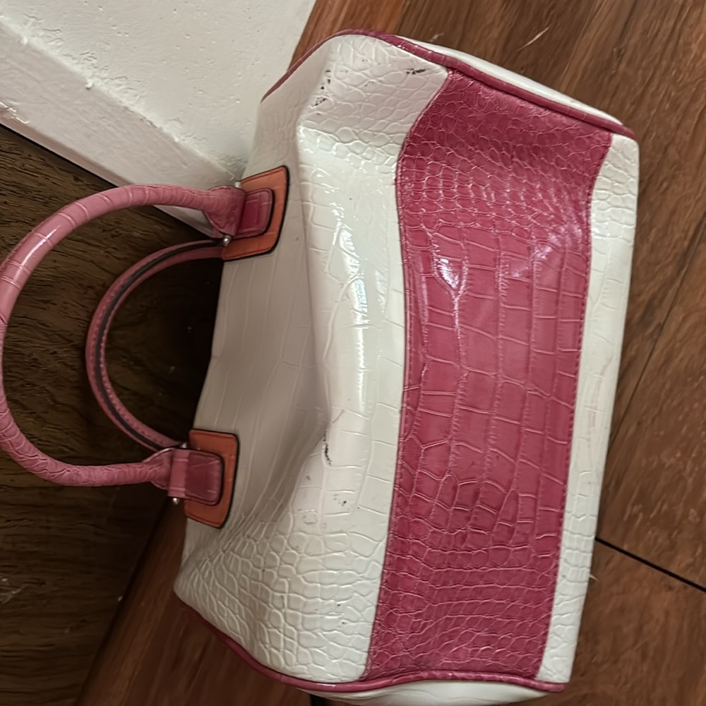 Guess purse white/ pink - Picture 7 of 11